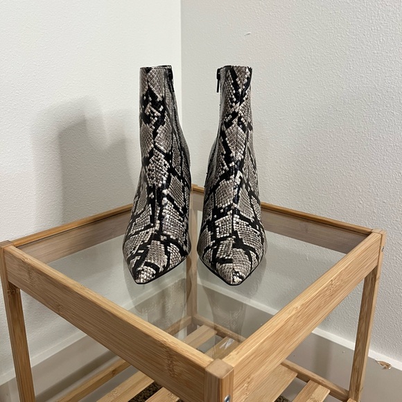 snack print booties / size 6 - Picture 4 of 4